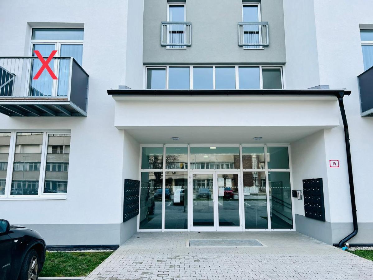 Apartman Liptov Np9 Liptovský Mikuláš 外观 照片