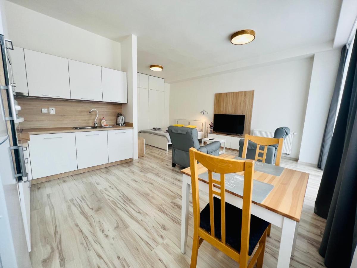 Apartman Liptov Np9 Liptovský Mikuláš 外观 照片